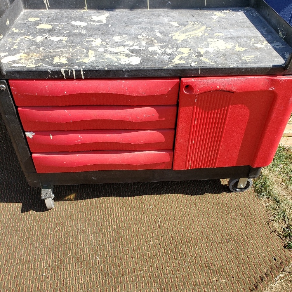 Rubbermaid trademaster tool cart